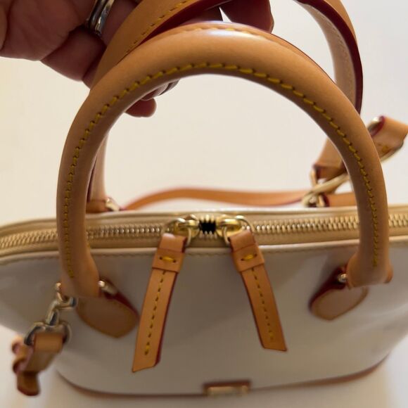 Dooney & Bourke Zip Zip Satchel With Leather Strap*Flaw - Picture 7 of 9